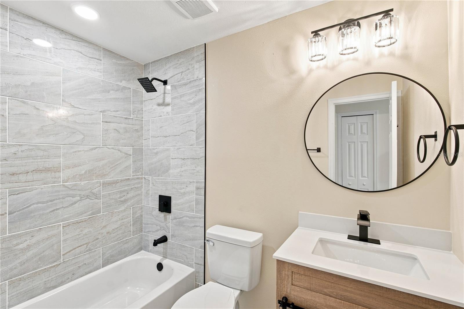 1105 Park St Property Photo 14