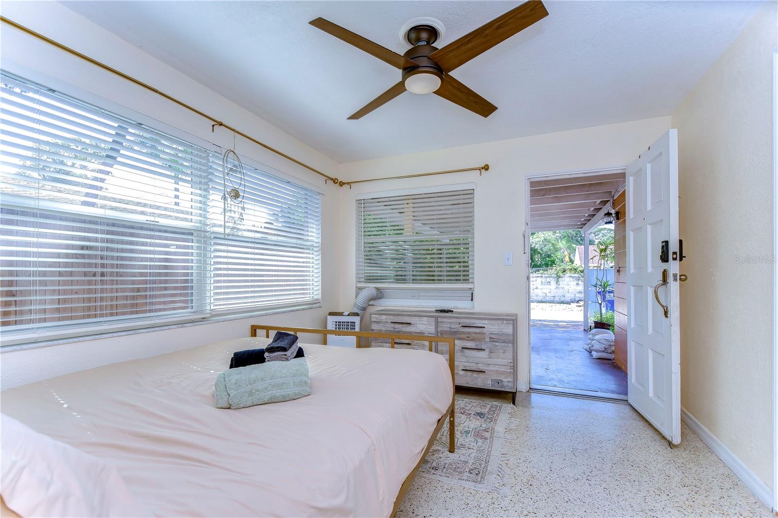 4944 5th Ave N #b Property Photo 10
