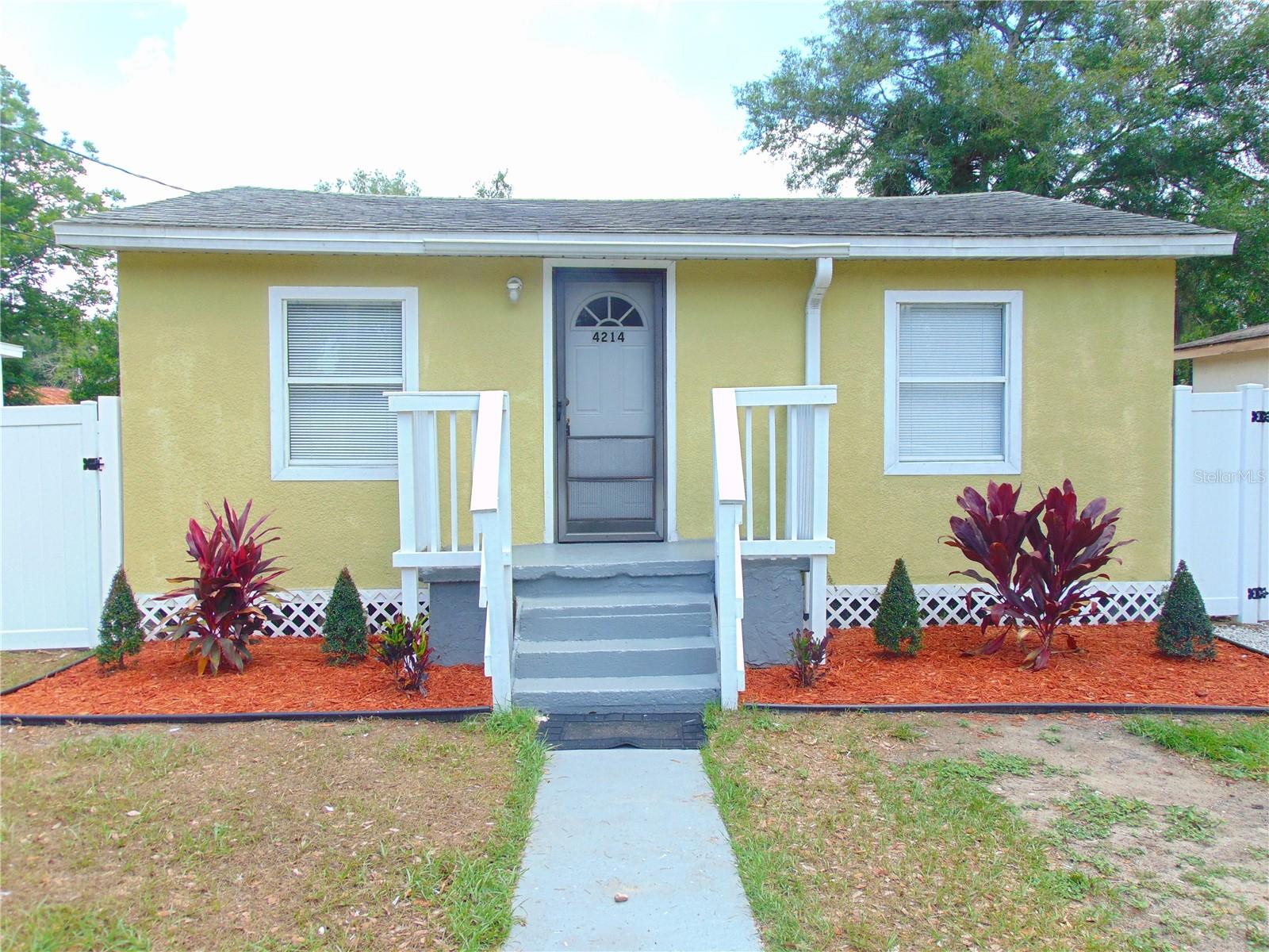 4214 E Palifox St Property Photo 1