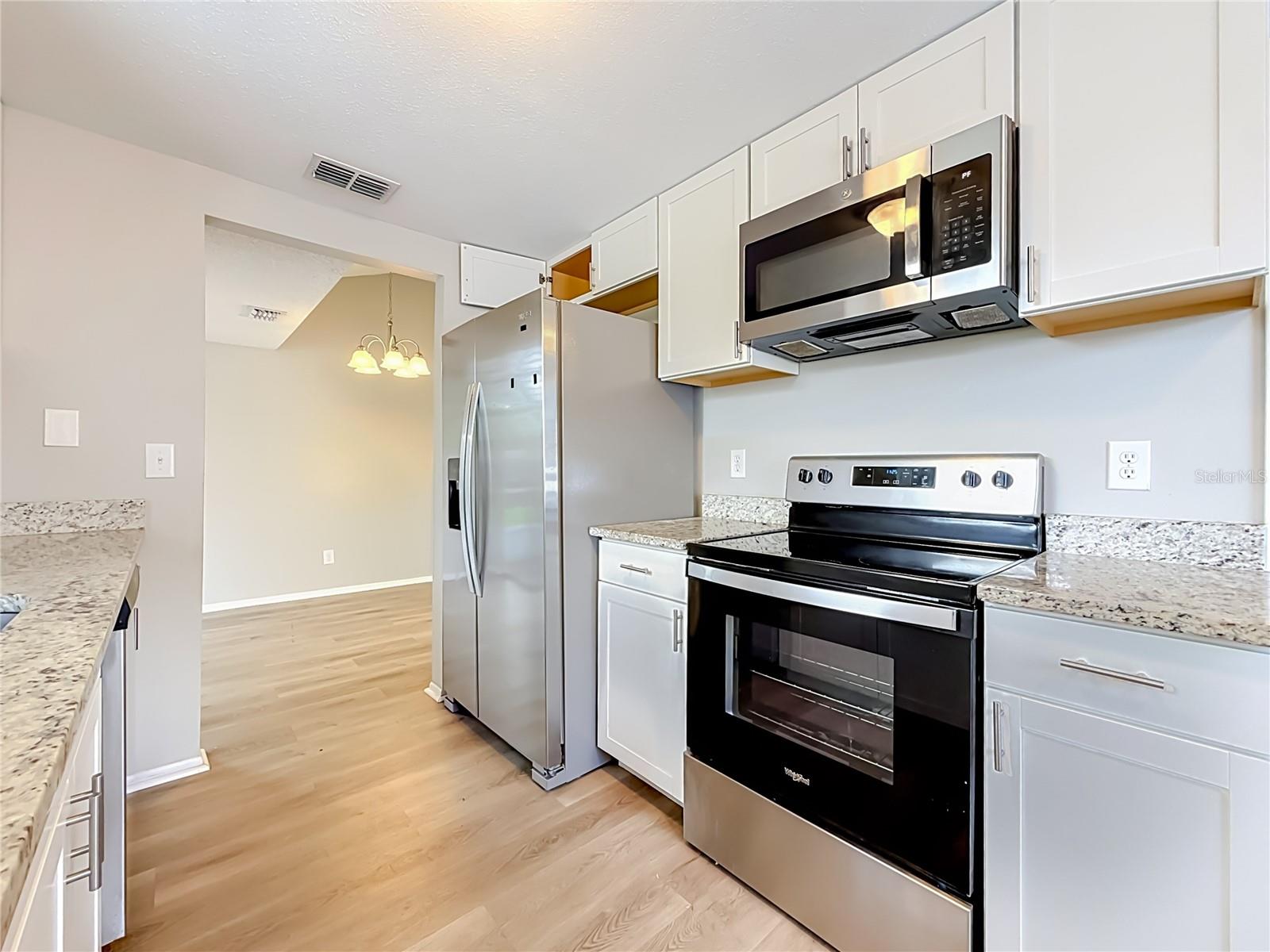 7606 Woodland Oaks Ct Property Photo 7
