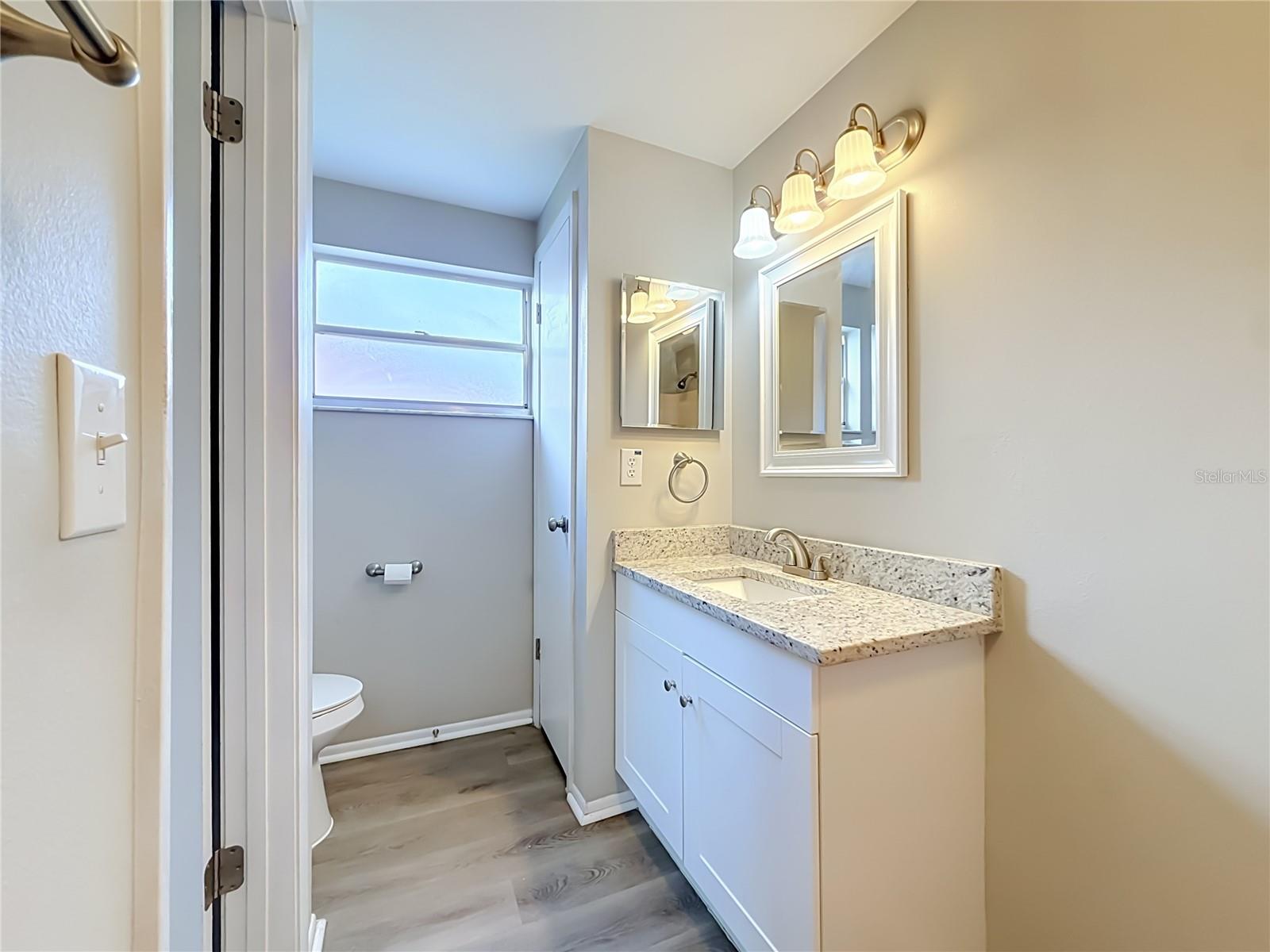7606 Woodland Oaks Ct Property Photo 17