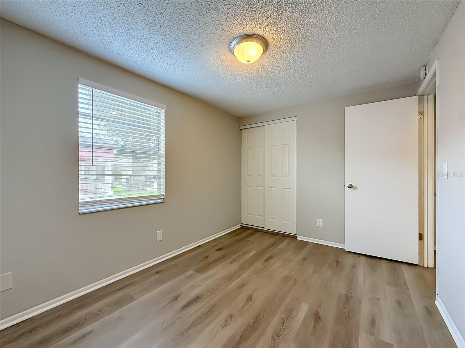 7606 Woodland Oaks Ct Property Photo 22