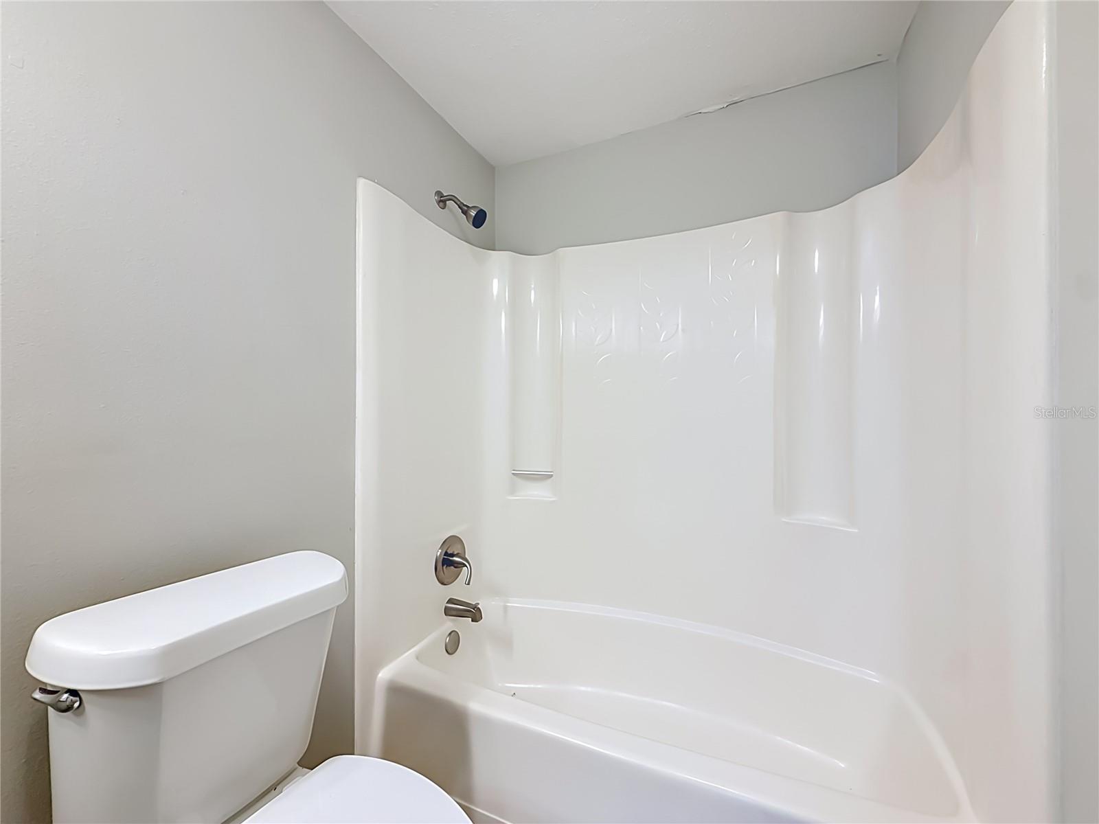 7606 Woodland Oaks Ct Property Photo 24