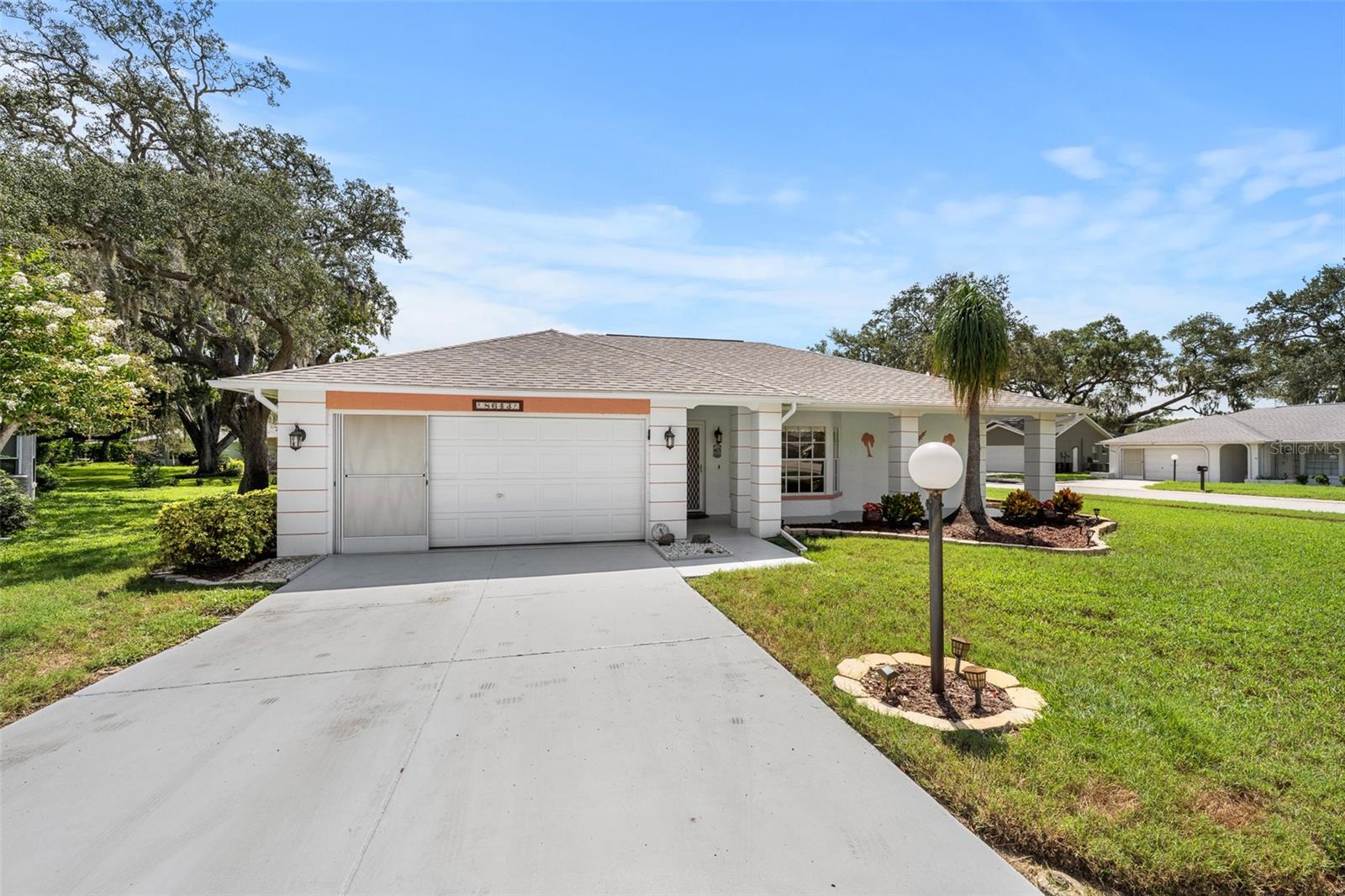 8643 Gold Pine Dr Property Photo 2