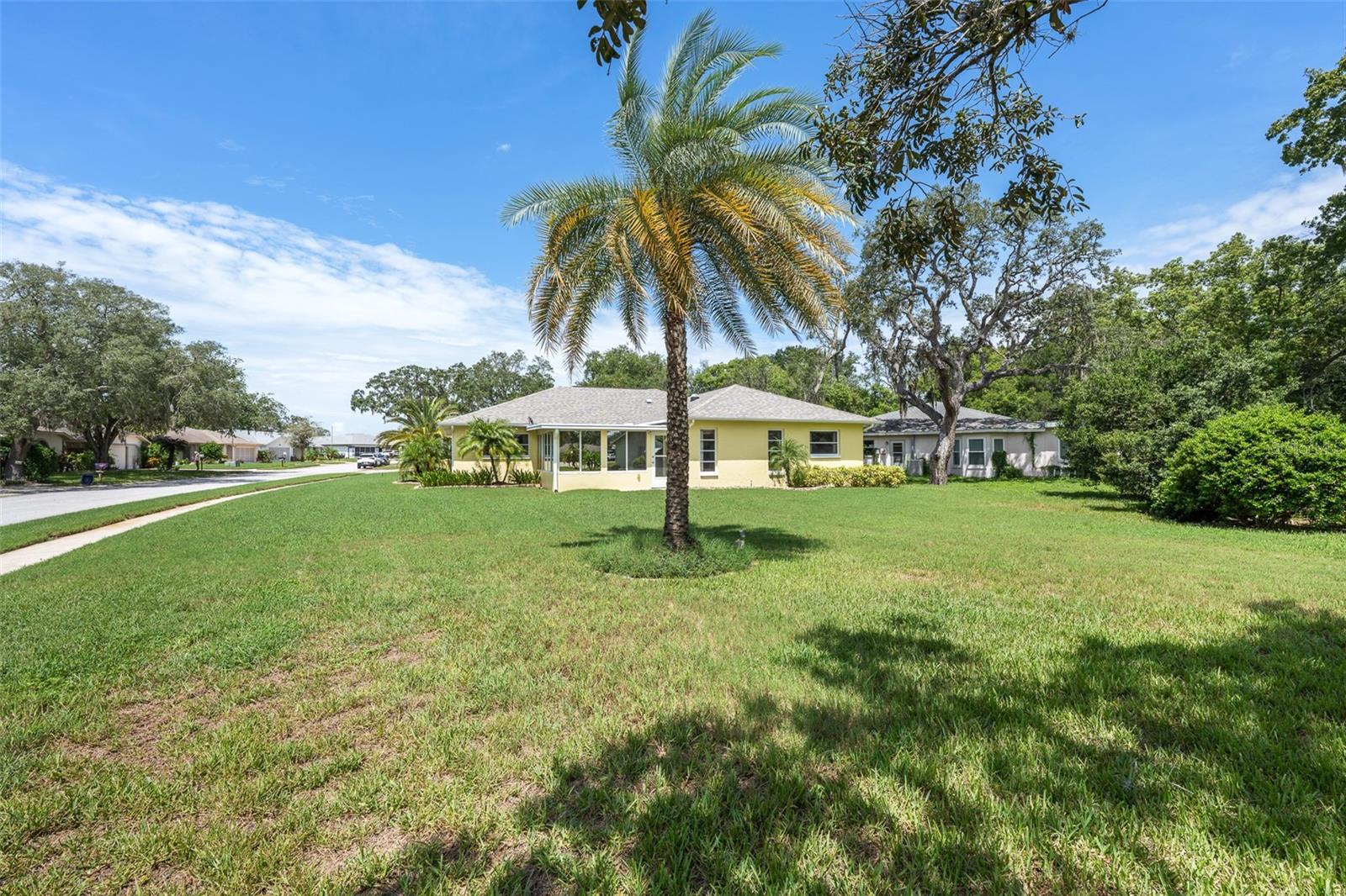 8643 Gold Pine Dr Property Photo 20