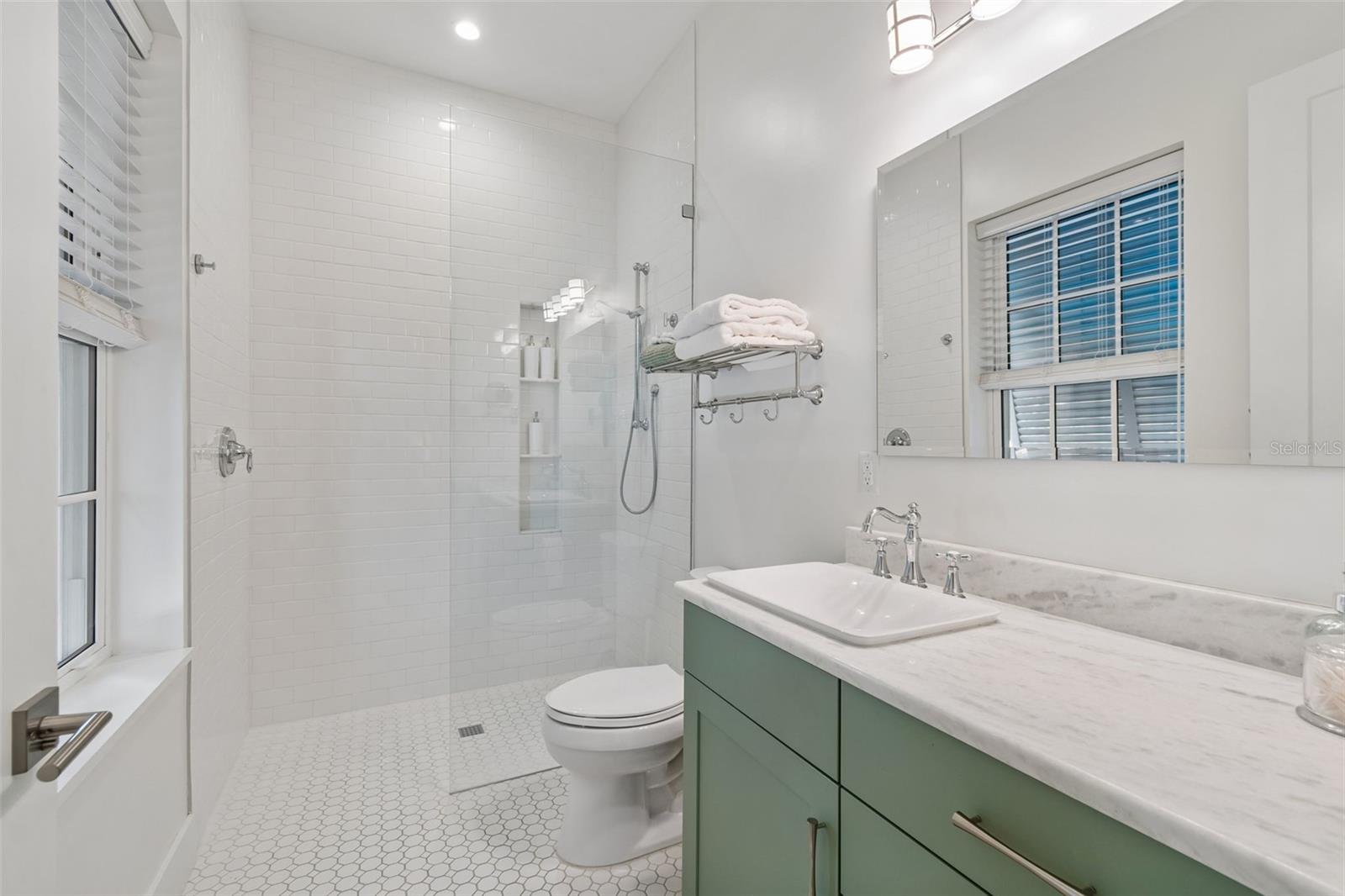 91 Davis Blvd #301 Property Photo 44
