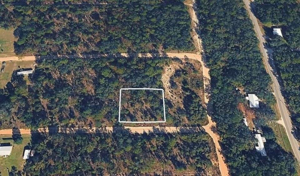Sandra Ln Property Photo 3