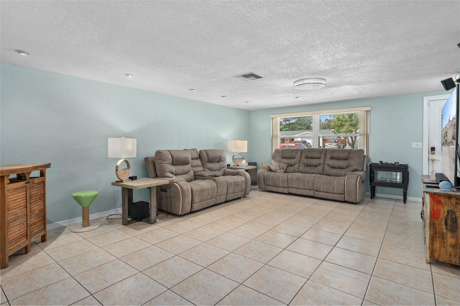 5410 Flora Ave Property Photo 14