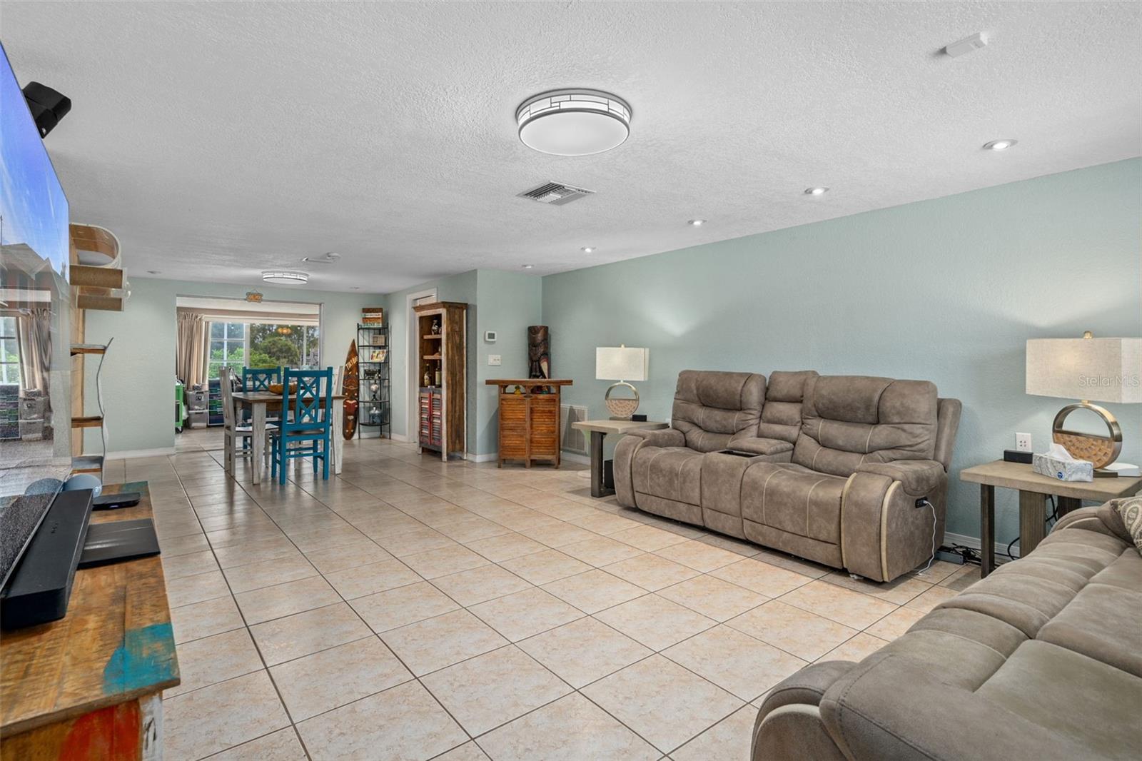 5410 Flora Ave Property Photo 15