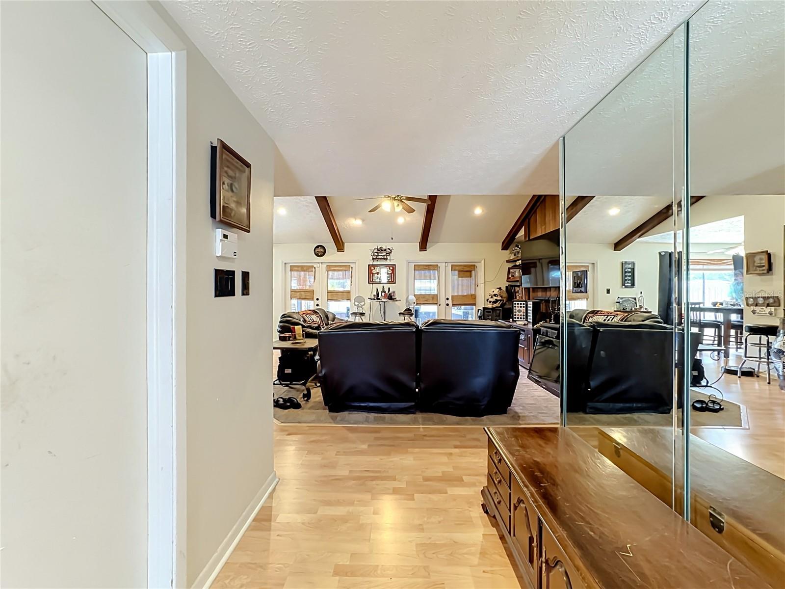 118 Euclid Loop Property Photo 5