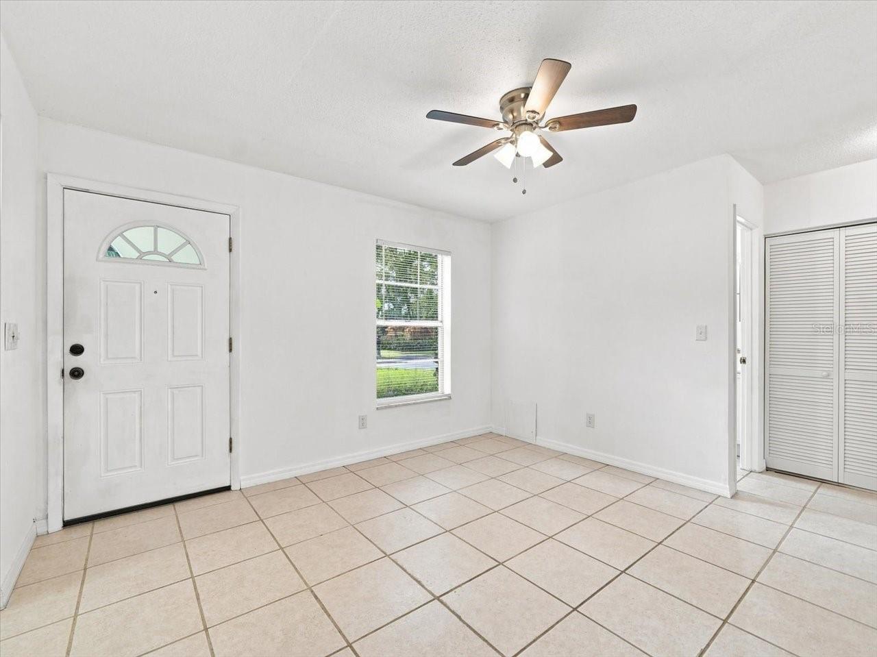 9812 85th Way Property Photo 3