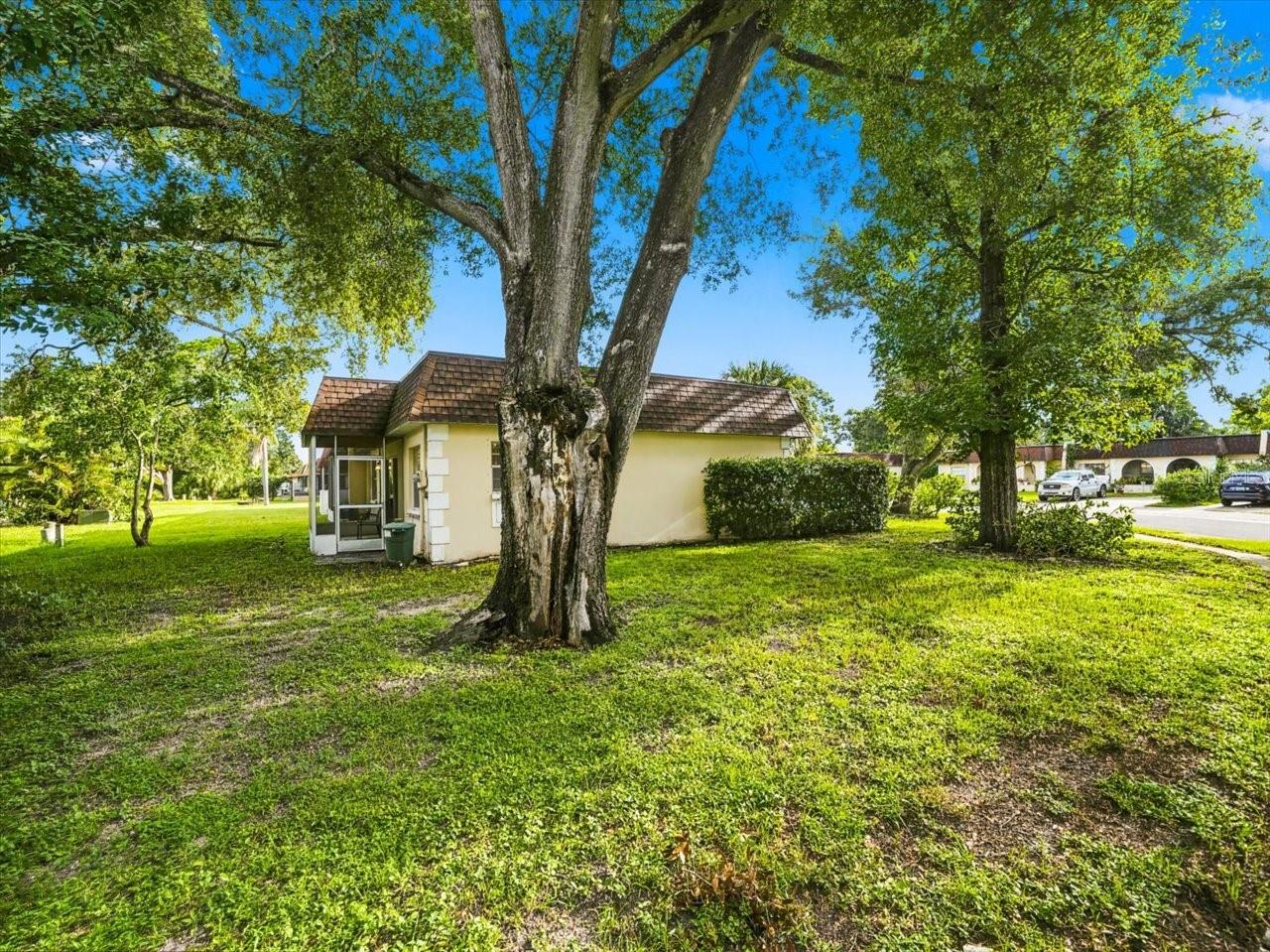 9812 85th Way Property Photo 21