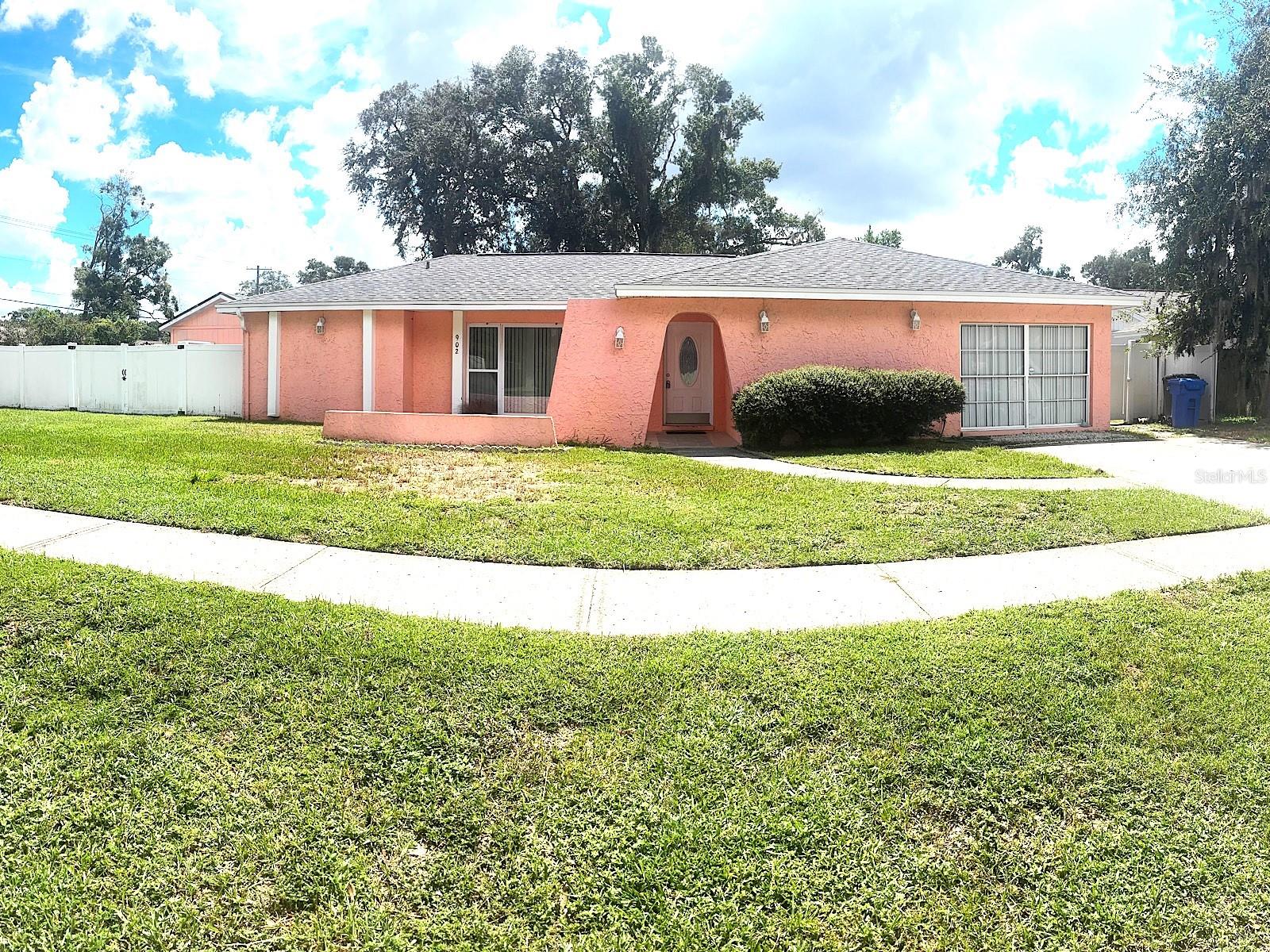 902 SAMY DR Property Photo 1