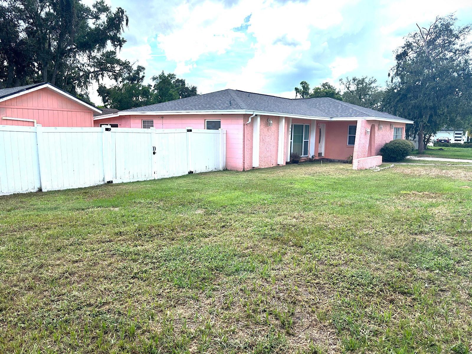 902 Samy Dr Property Photo 5