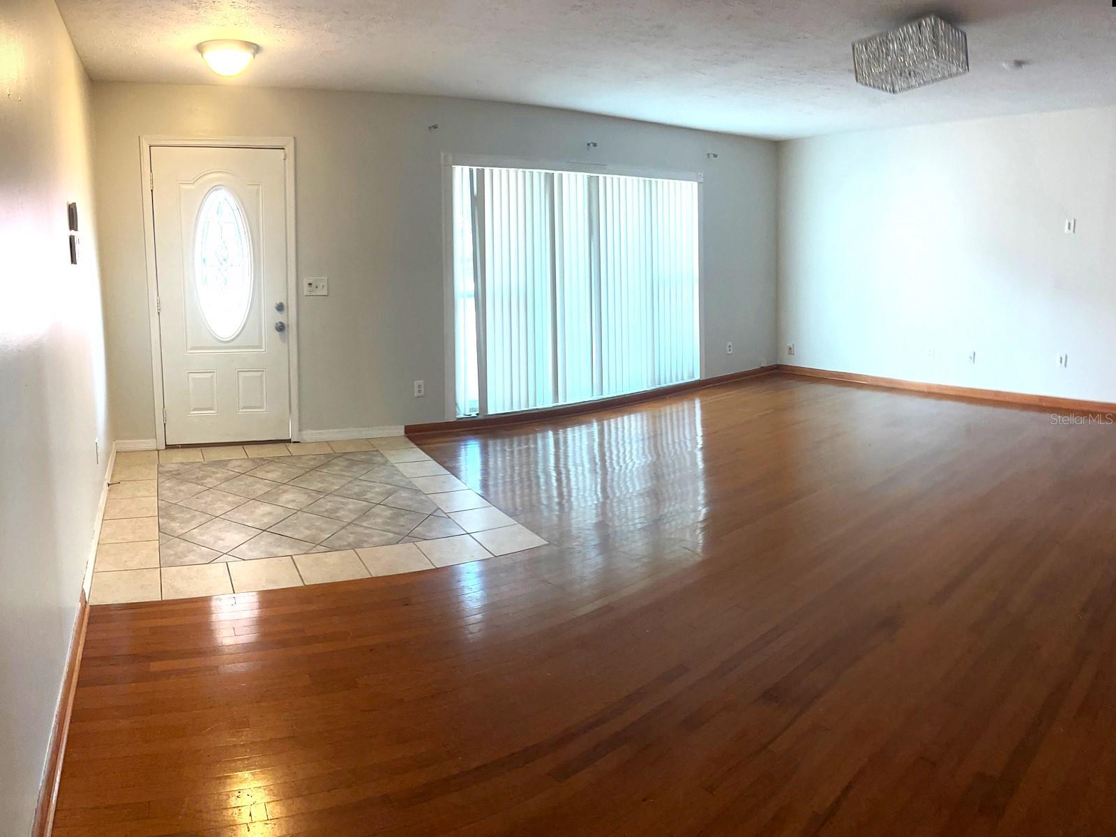 902 Samy Dr Property Photo 7