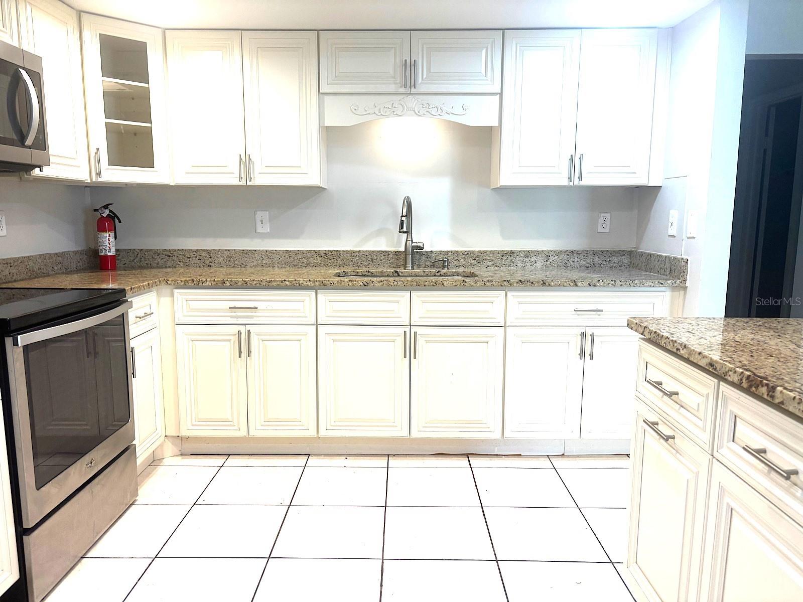 902 Samy Dr Property Photo 11