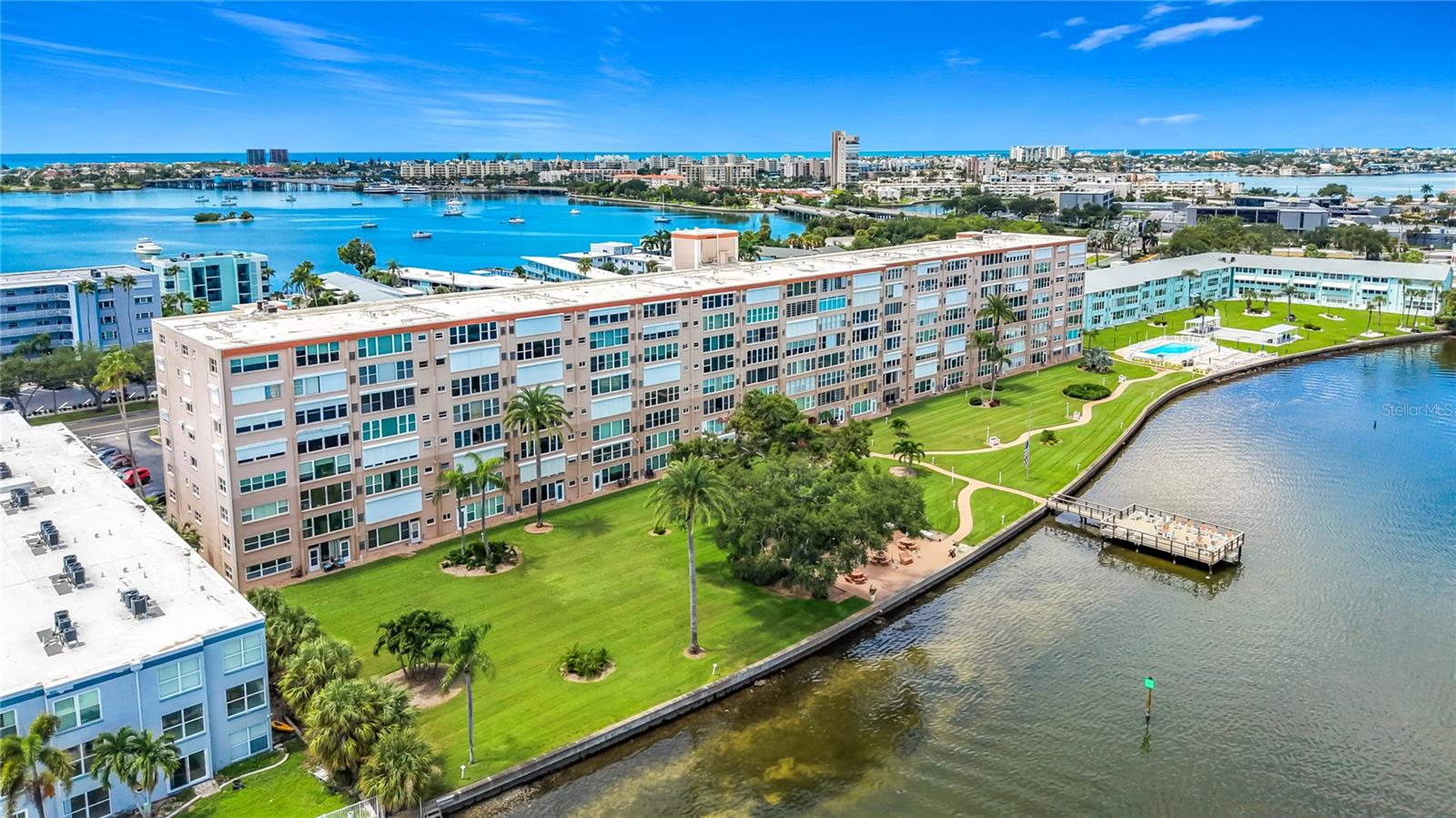 1847 Shore Dr S #805 Property Photo 1