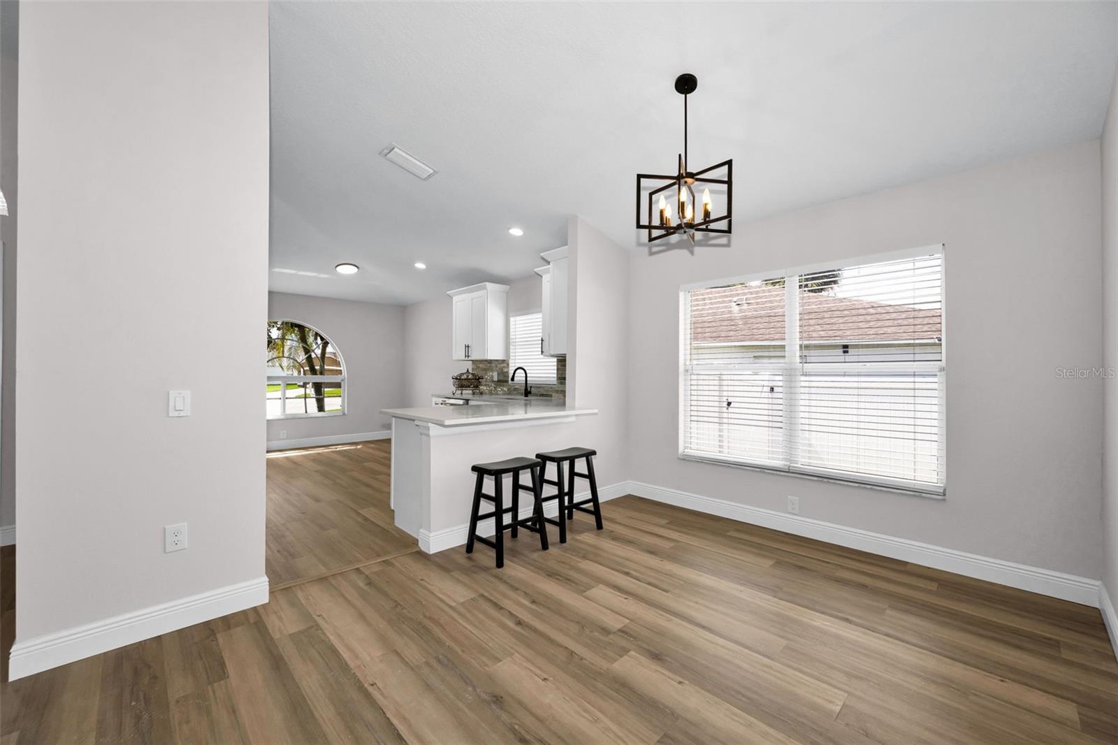 25427 Seven Rivers Cir Property Photo 16