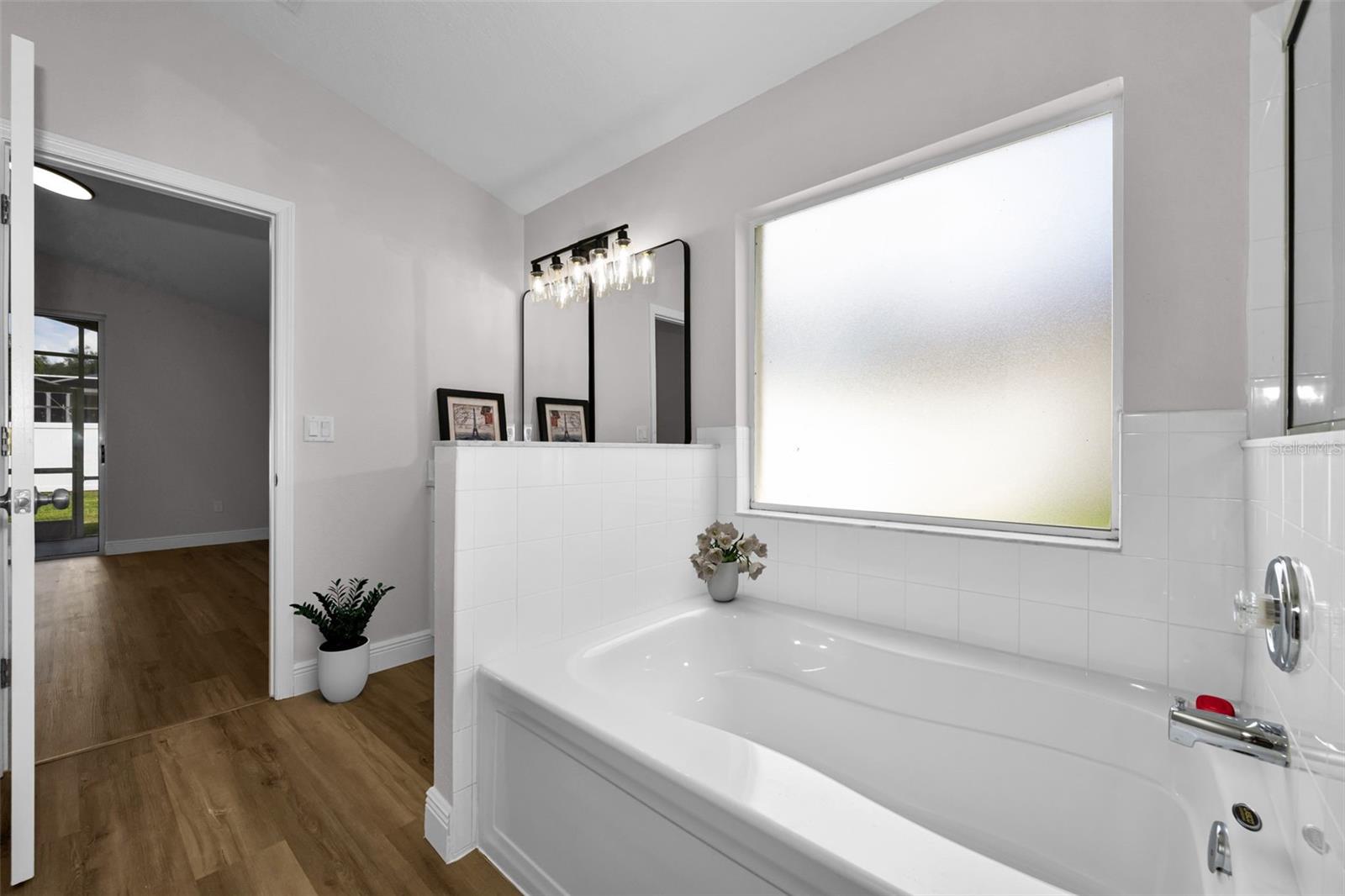 25427 Seven Rivers Cir Property Photo 48