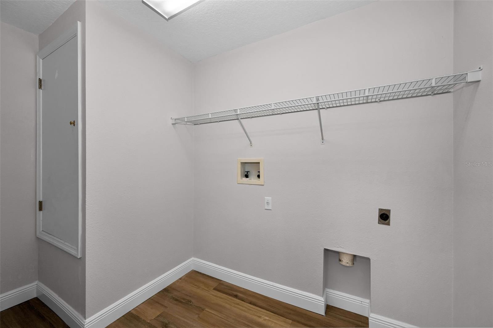 25427 Seven Rivers Cir Property Photo 56