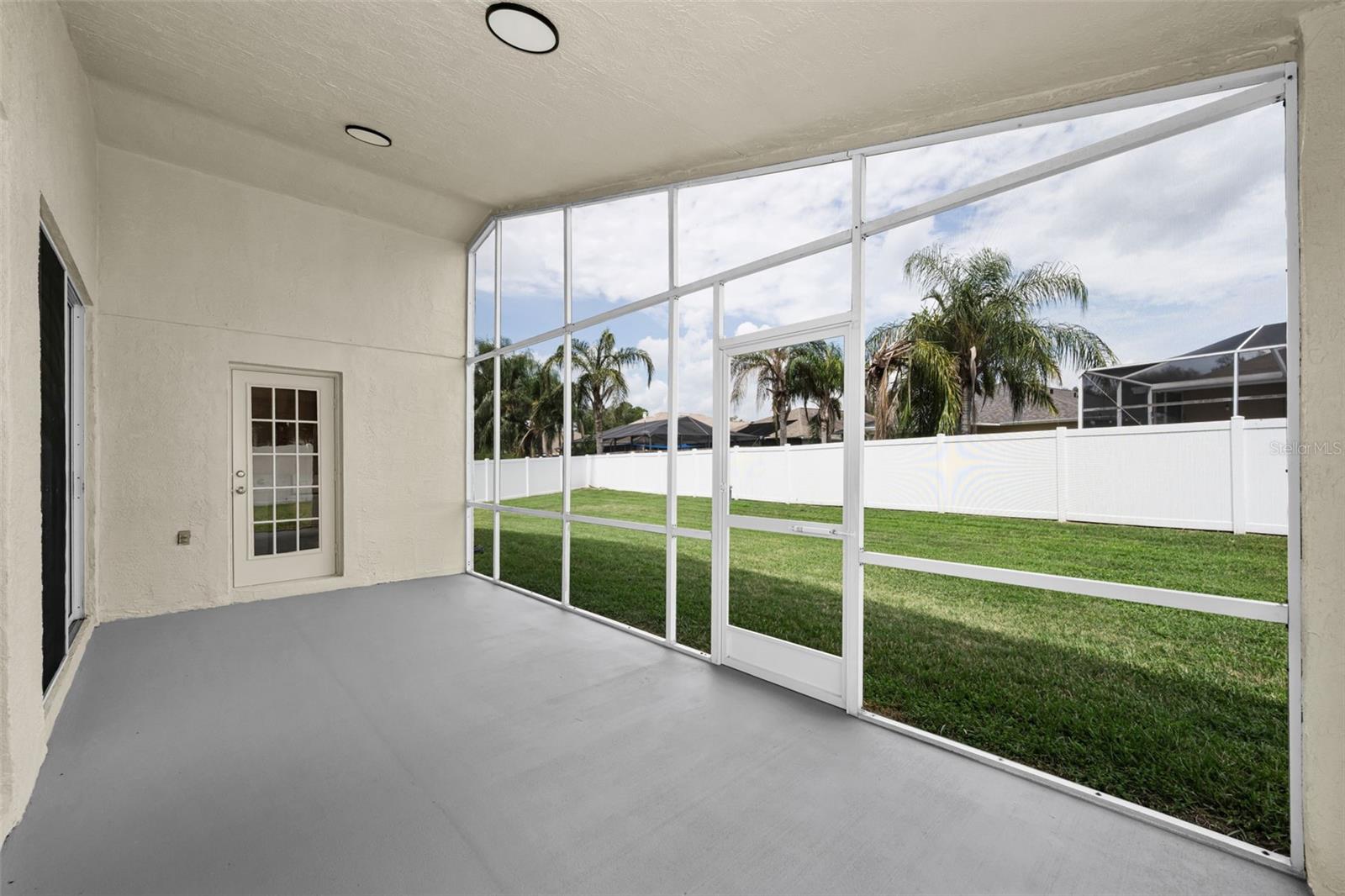 25427 Seven Rivers Cir Property Photo 58