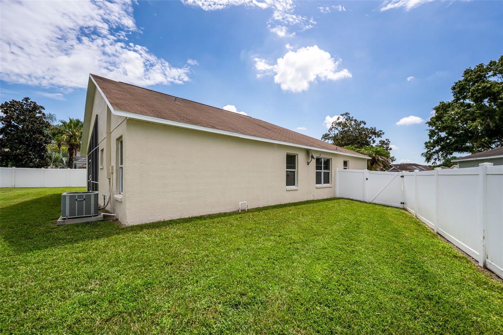 25427 Seven Rivers Cir Property Photo 69