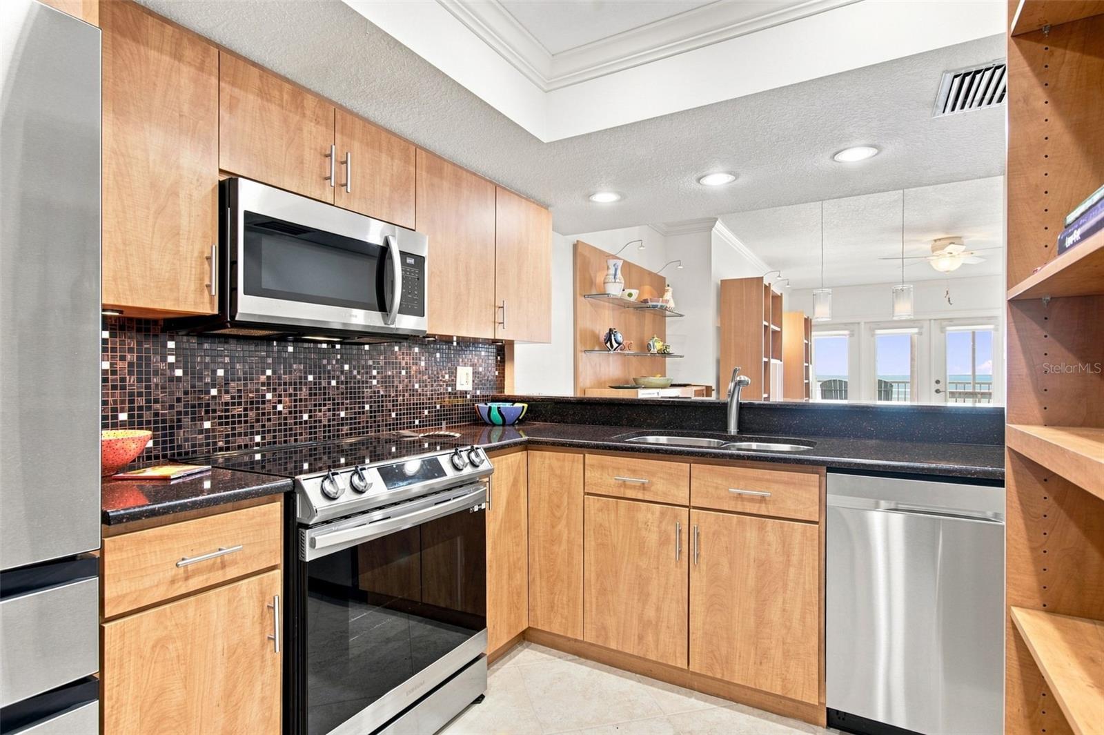 1586 Gulf Blvd #2103 Property Photo 8