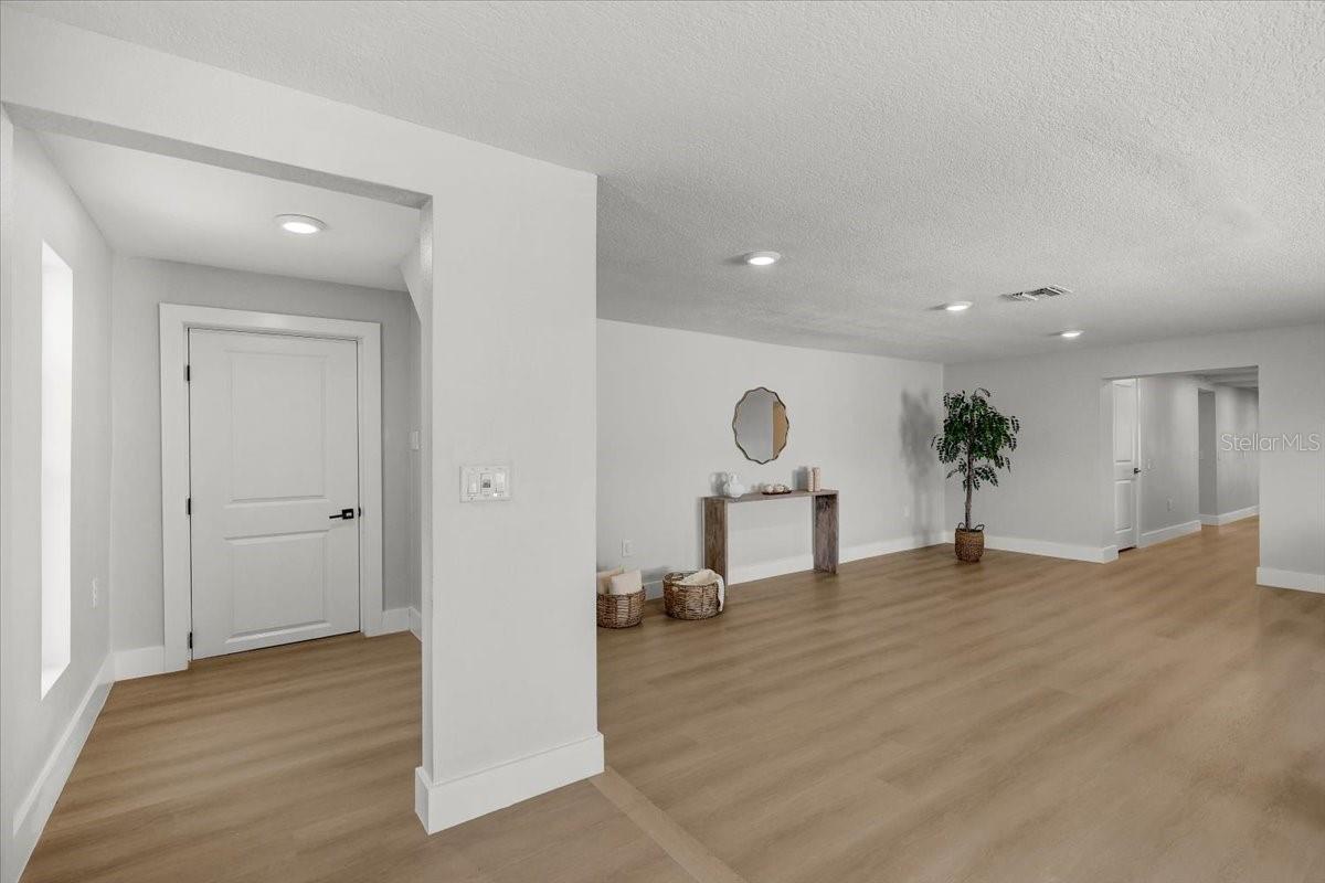 3960 Headsail Dr Property Photo 7
