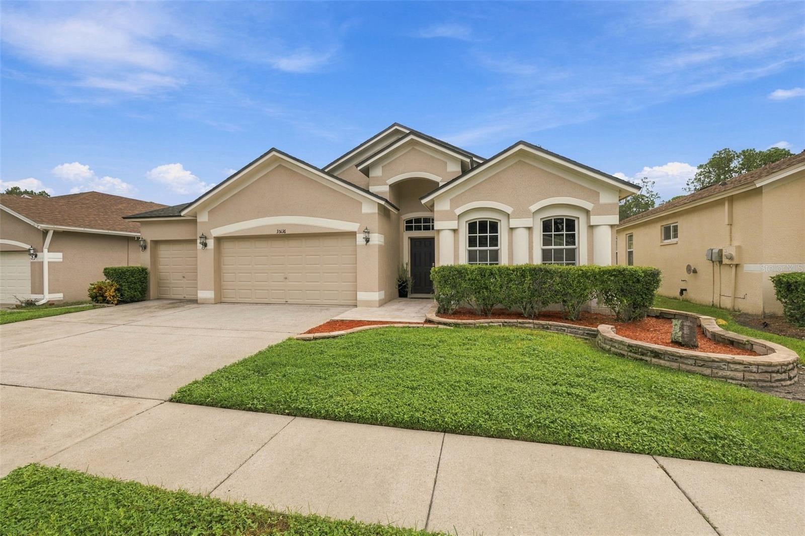35136 Deerfield Oaks Dr Property Photo 1