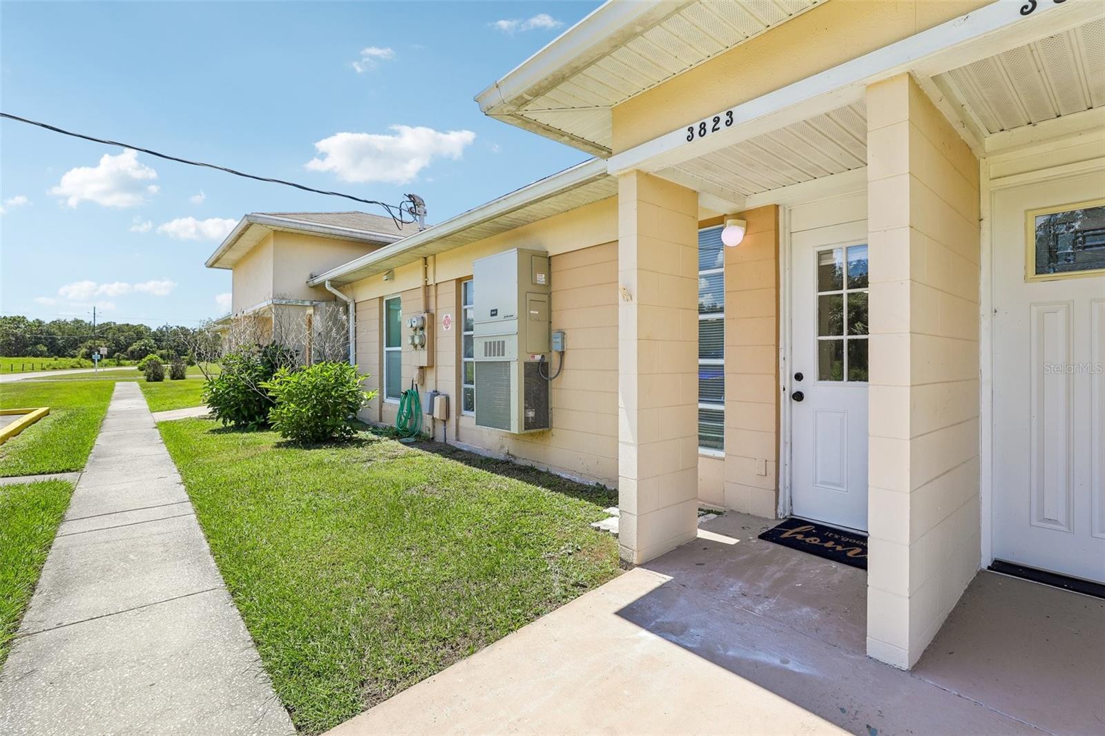 3823 Club Cir Property Photo 1