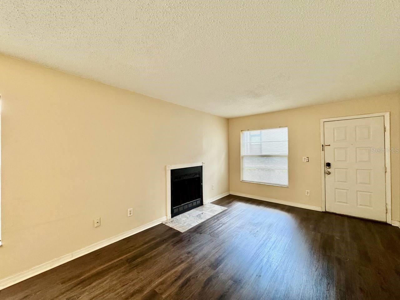 3948 Tumble Wood Trl #103 Property Photo 5