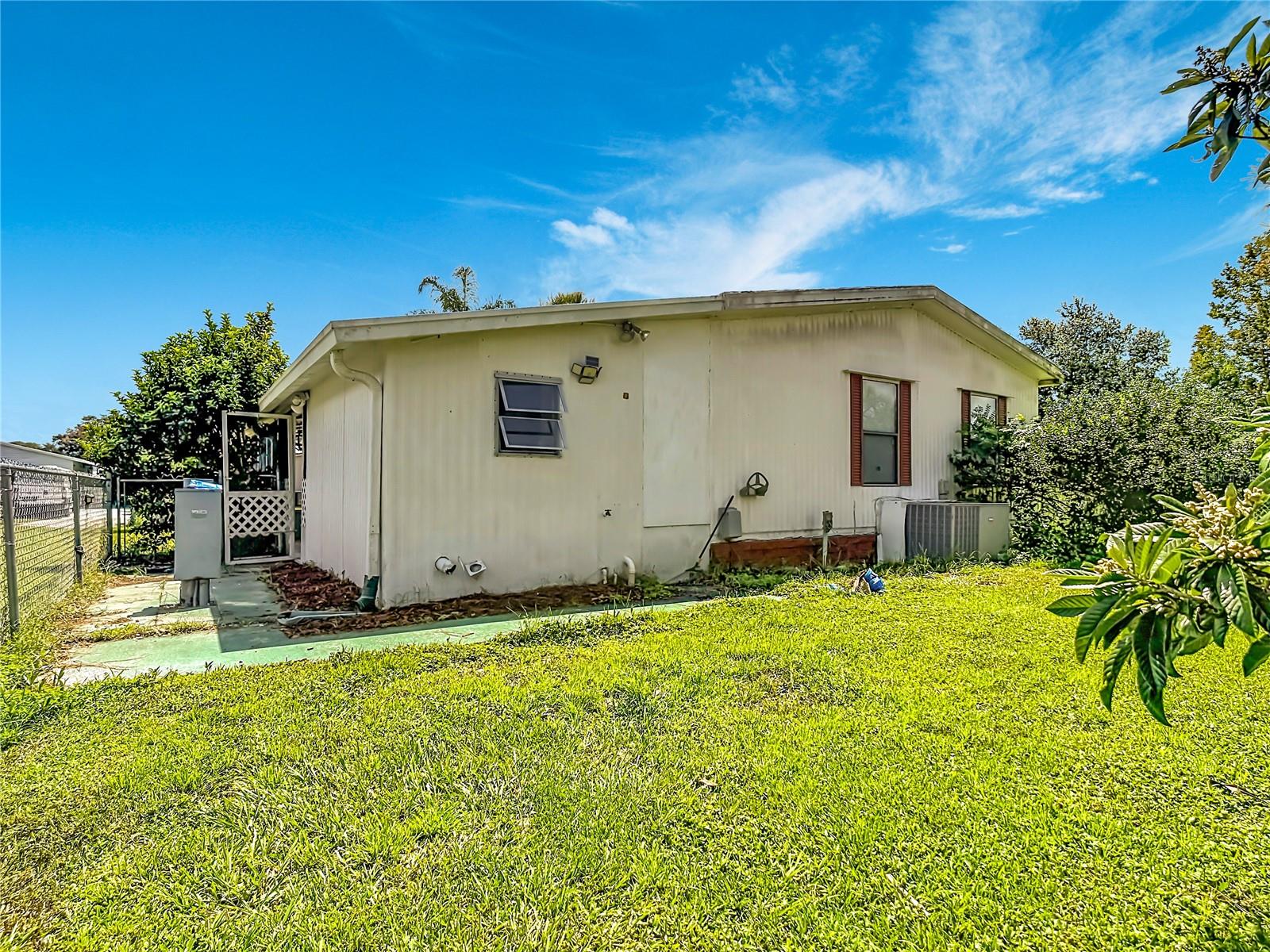 2614 Mc Daniel Dr Property Photo 23