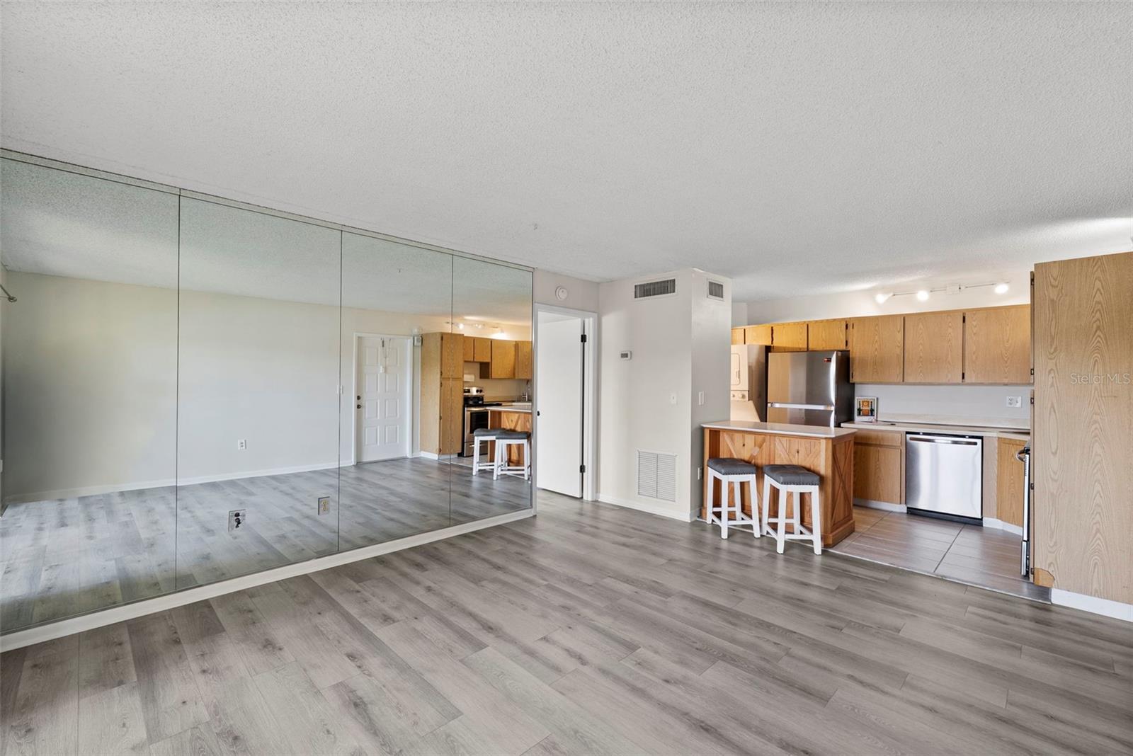 1423 Pine Glen Ln #c1 Property Photo 4
