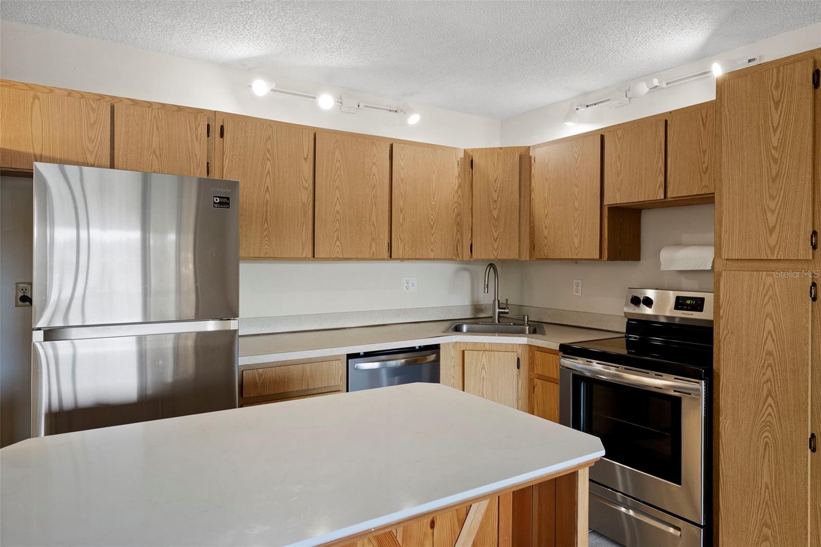 1423 Pine Glen Ln #c1 Property Photo 5