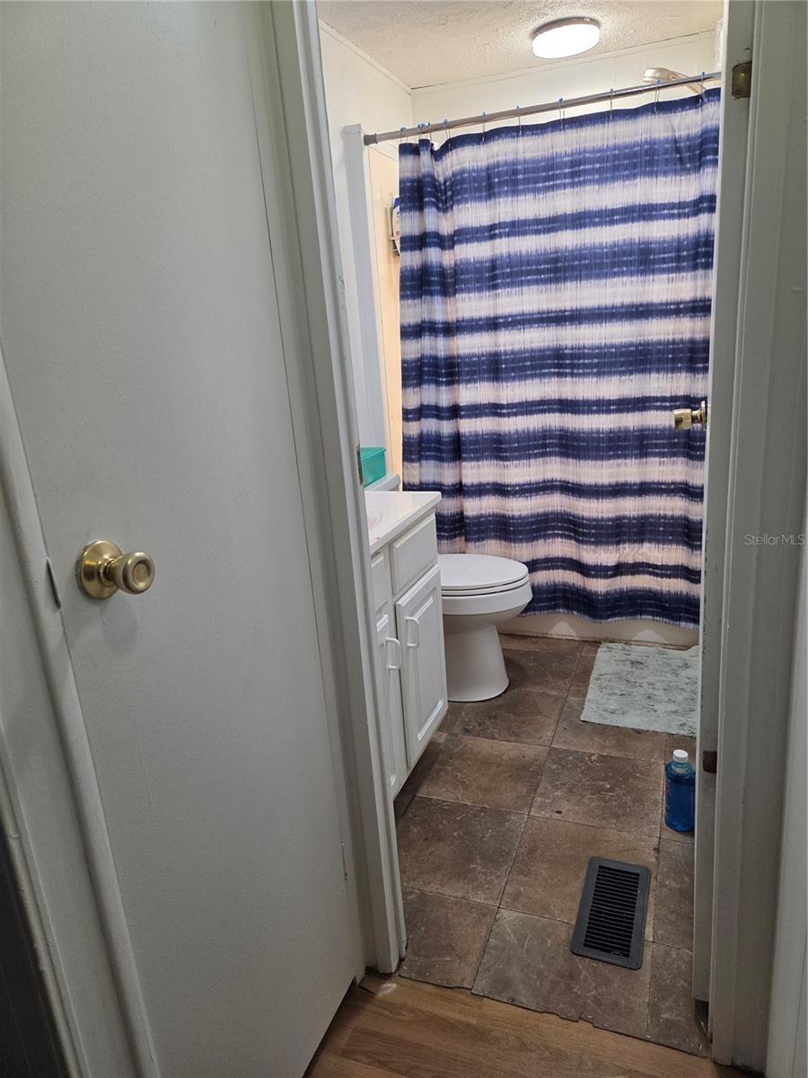 1607 Twin Lakes Blvd Property Photo 17