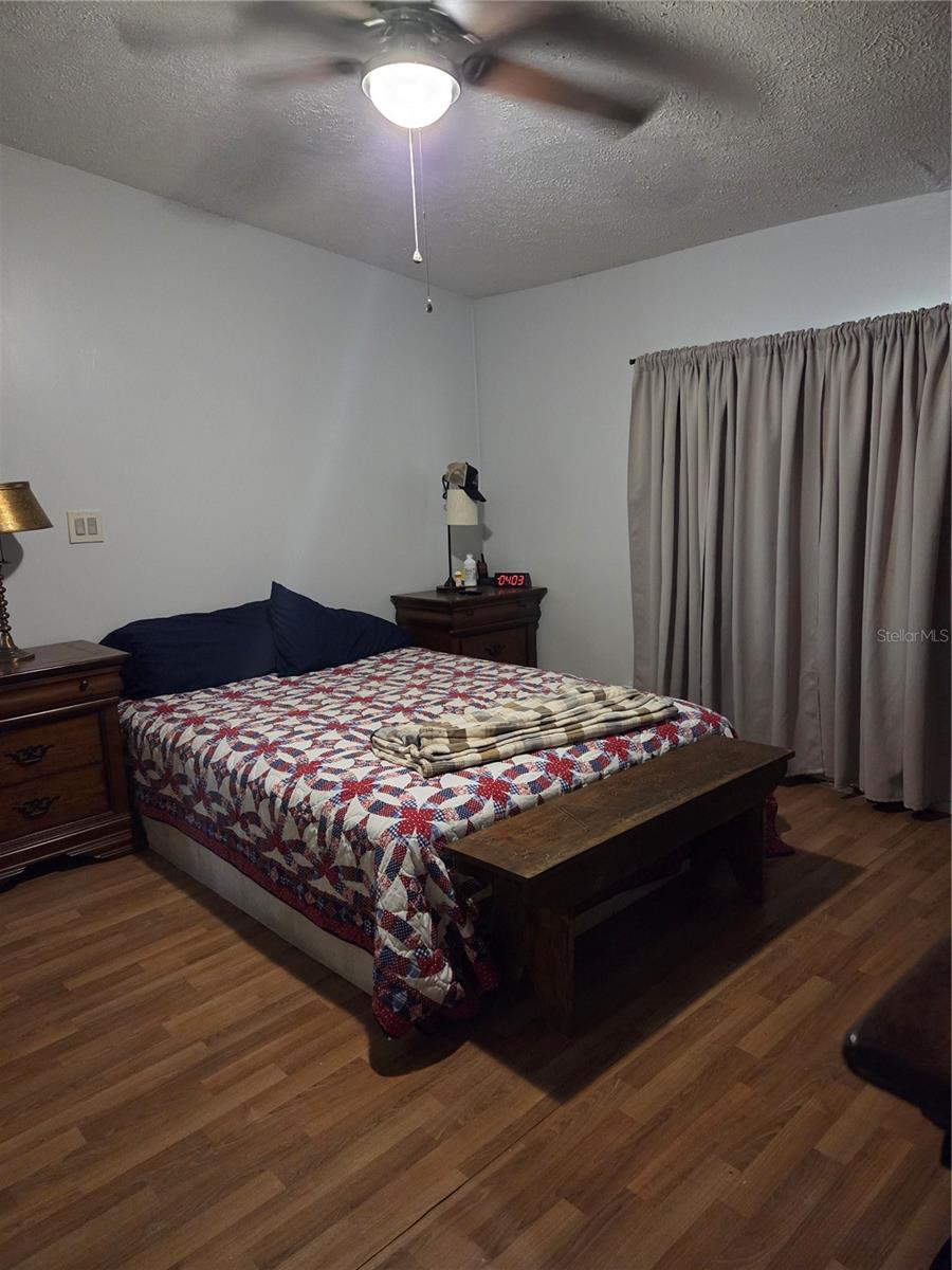 1607 Twin Lakes Blvd Property Photo 19