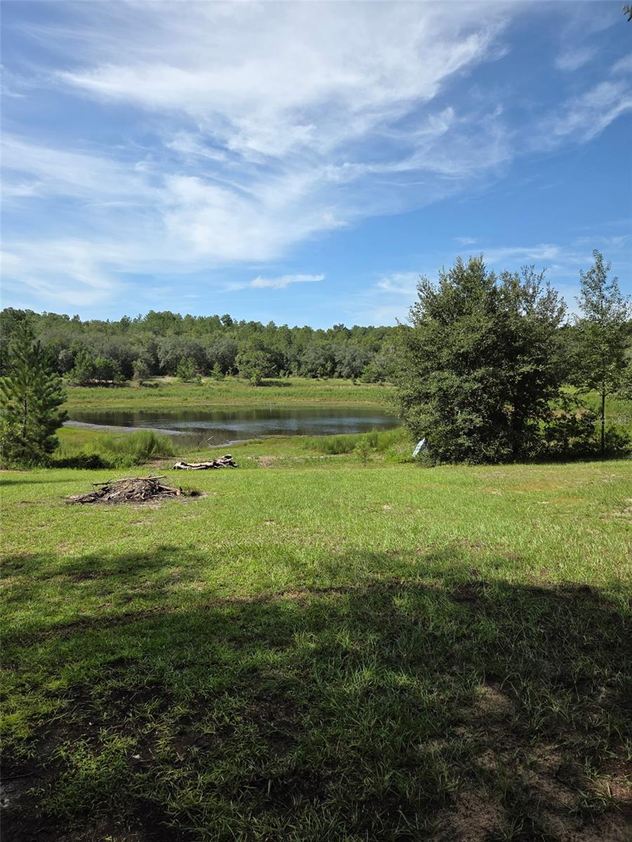 1607 Twin Lakes Blvd Property Photo 32