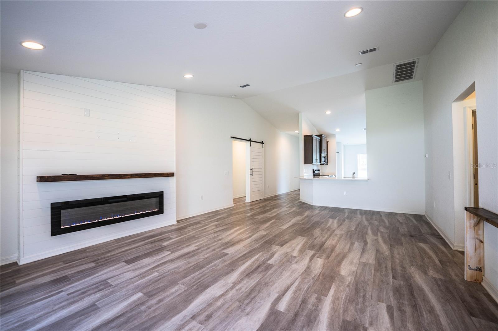 6419 English Creek Dr Property Photo 25