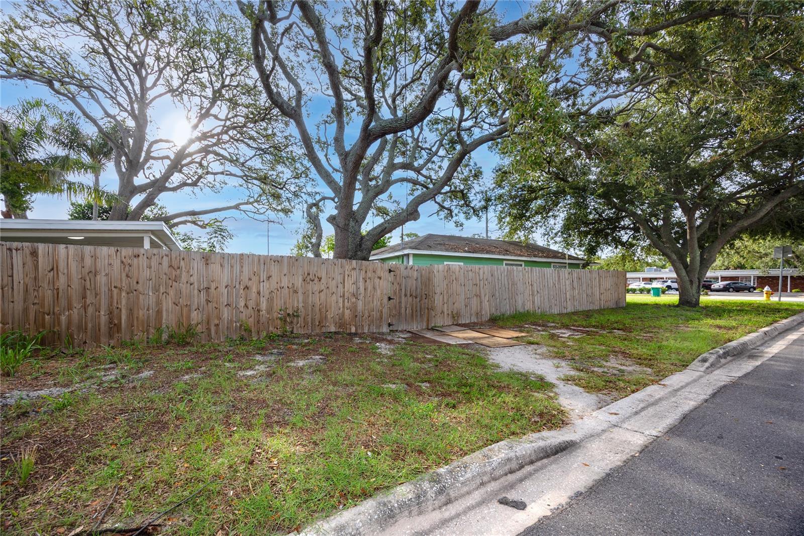1250 Lakeview Rd Property Photo 36