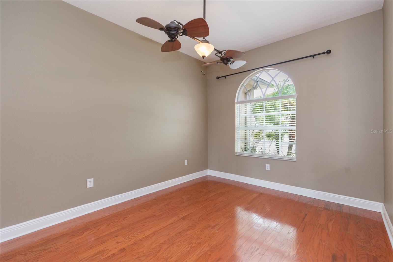 11544 Pine Hollow Way Property Photo 10
