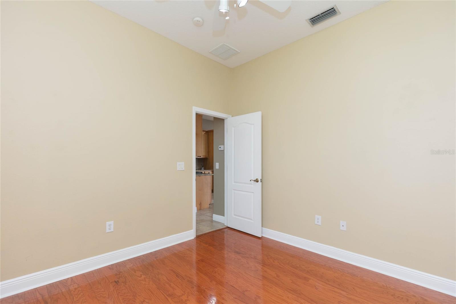 11544 Pine Hollow Way Property Photo 34