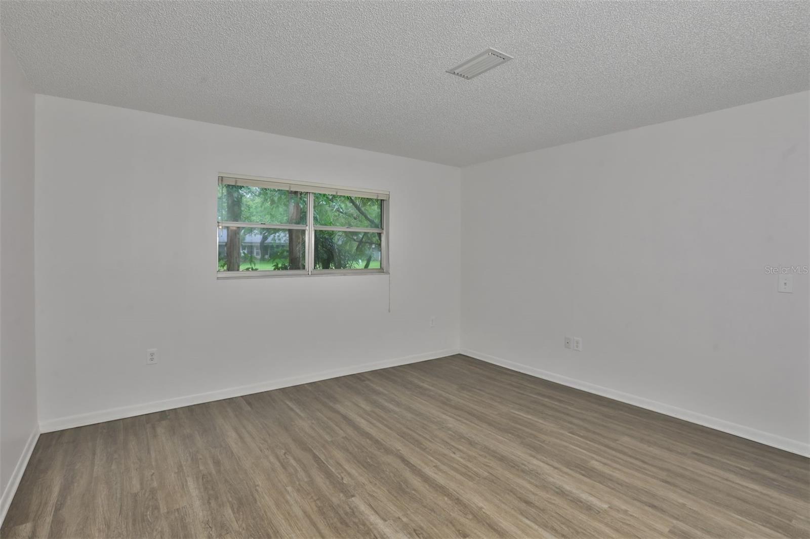 720 Palmer Ln Property Photo 15