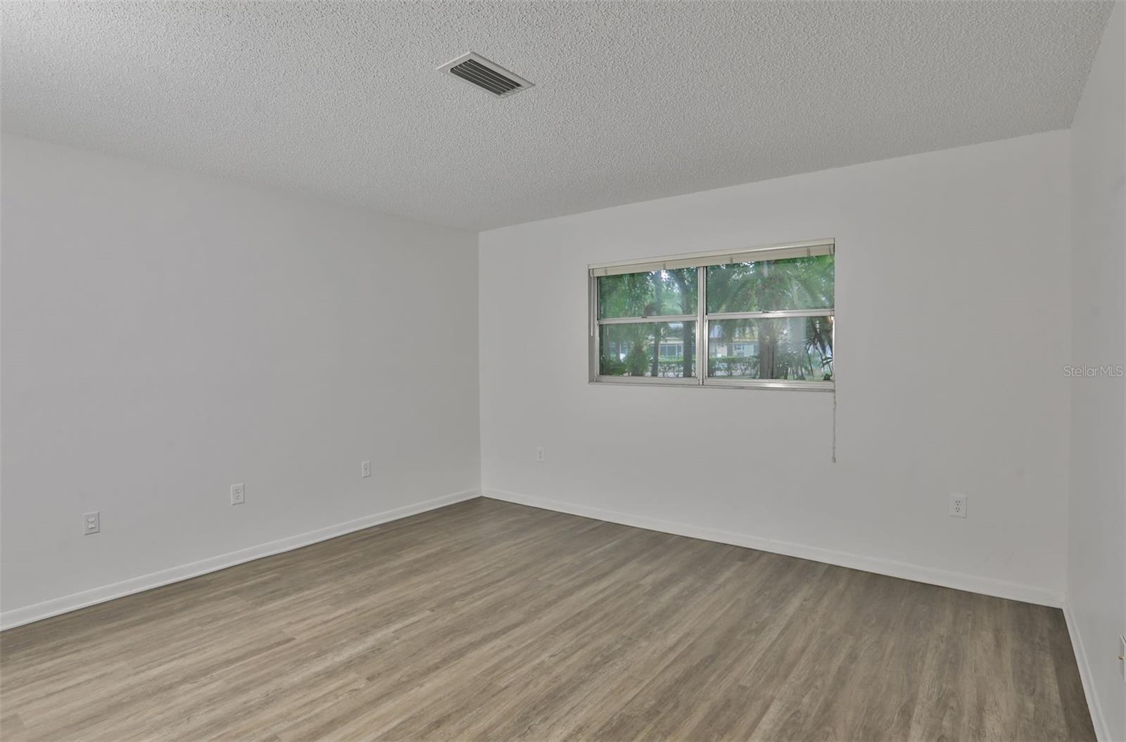 720 Palmer Ln Property Photo 16