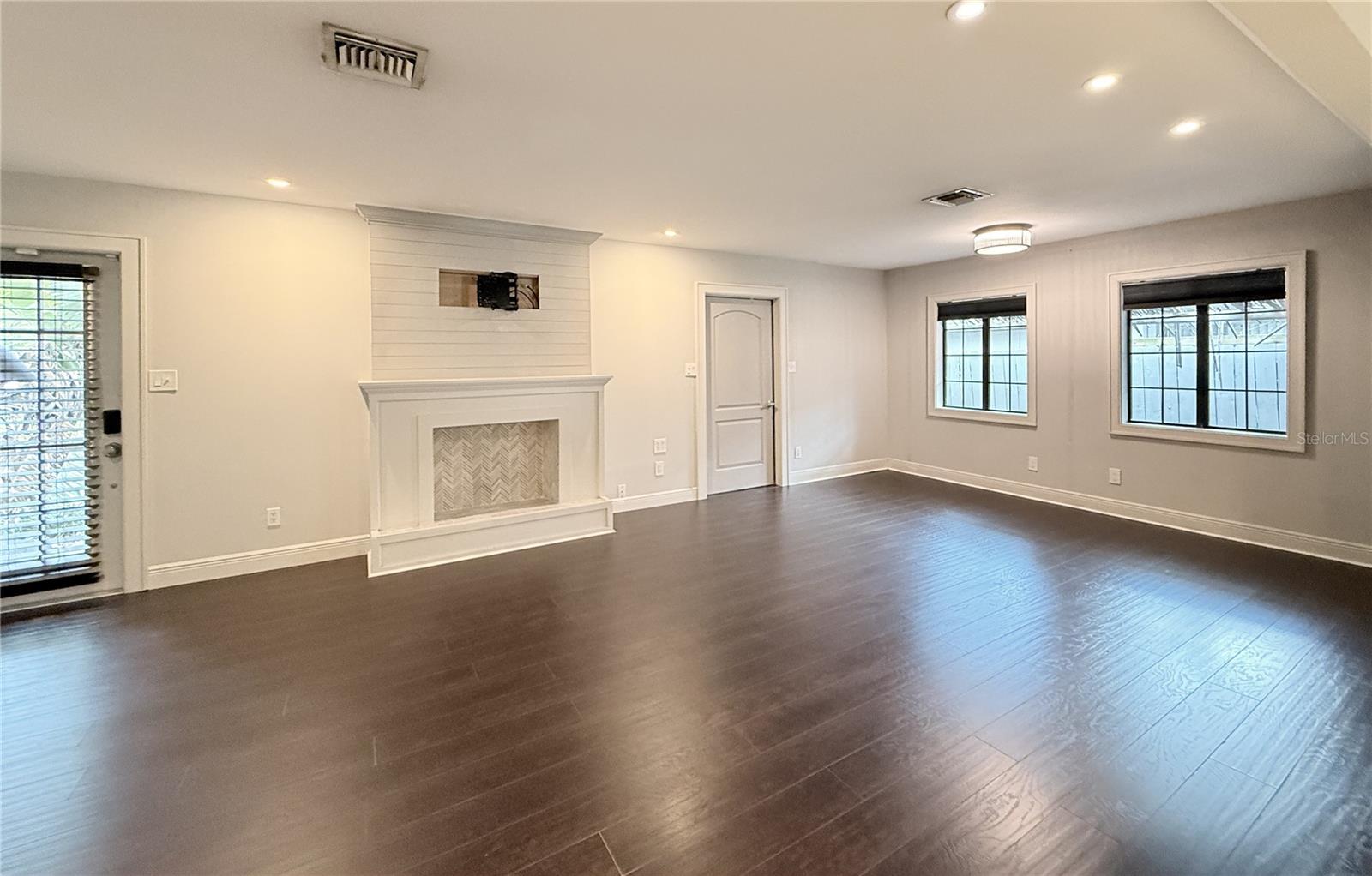 7830 46th Way N Property Photo 11