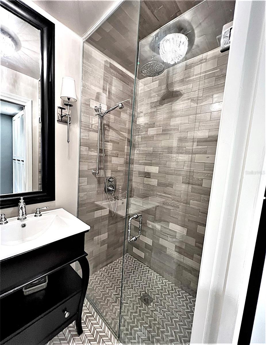 7830 46th Way N Property Photo 16