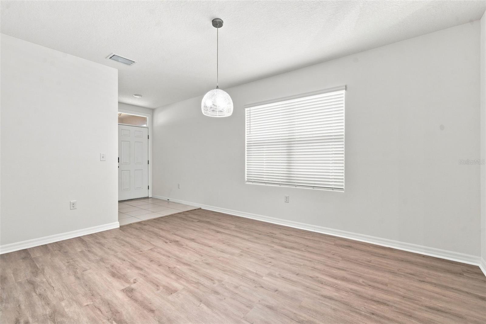 10920 Carlton Fields Dr Property Photo 4