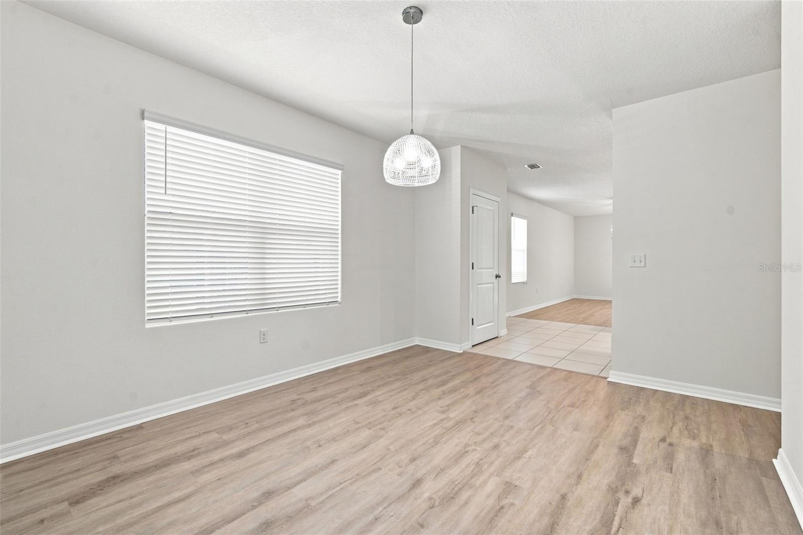 10920 Carlton Fields Dr Property Photo 5