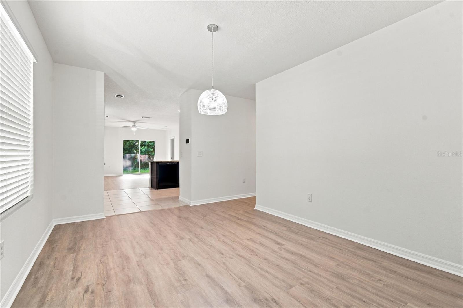 10920 Carlton Fields Dr Property Photo 6