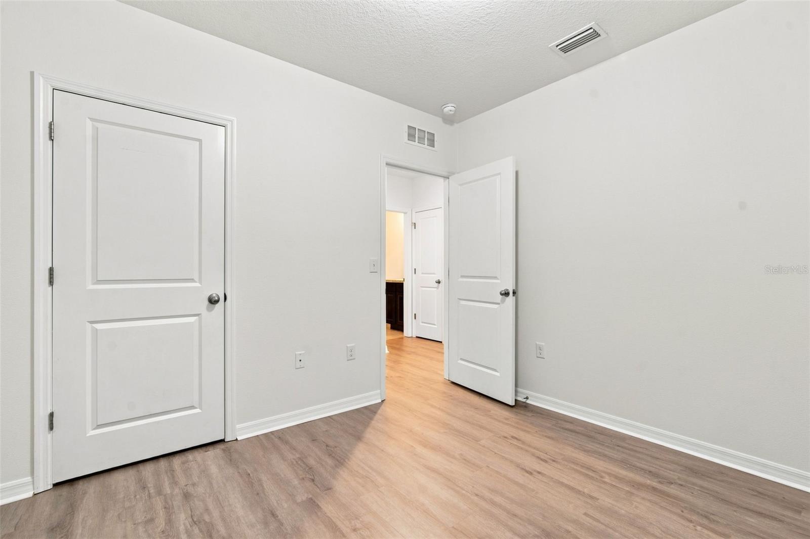 10920 Carlton Fields Dr Property Photo 11
