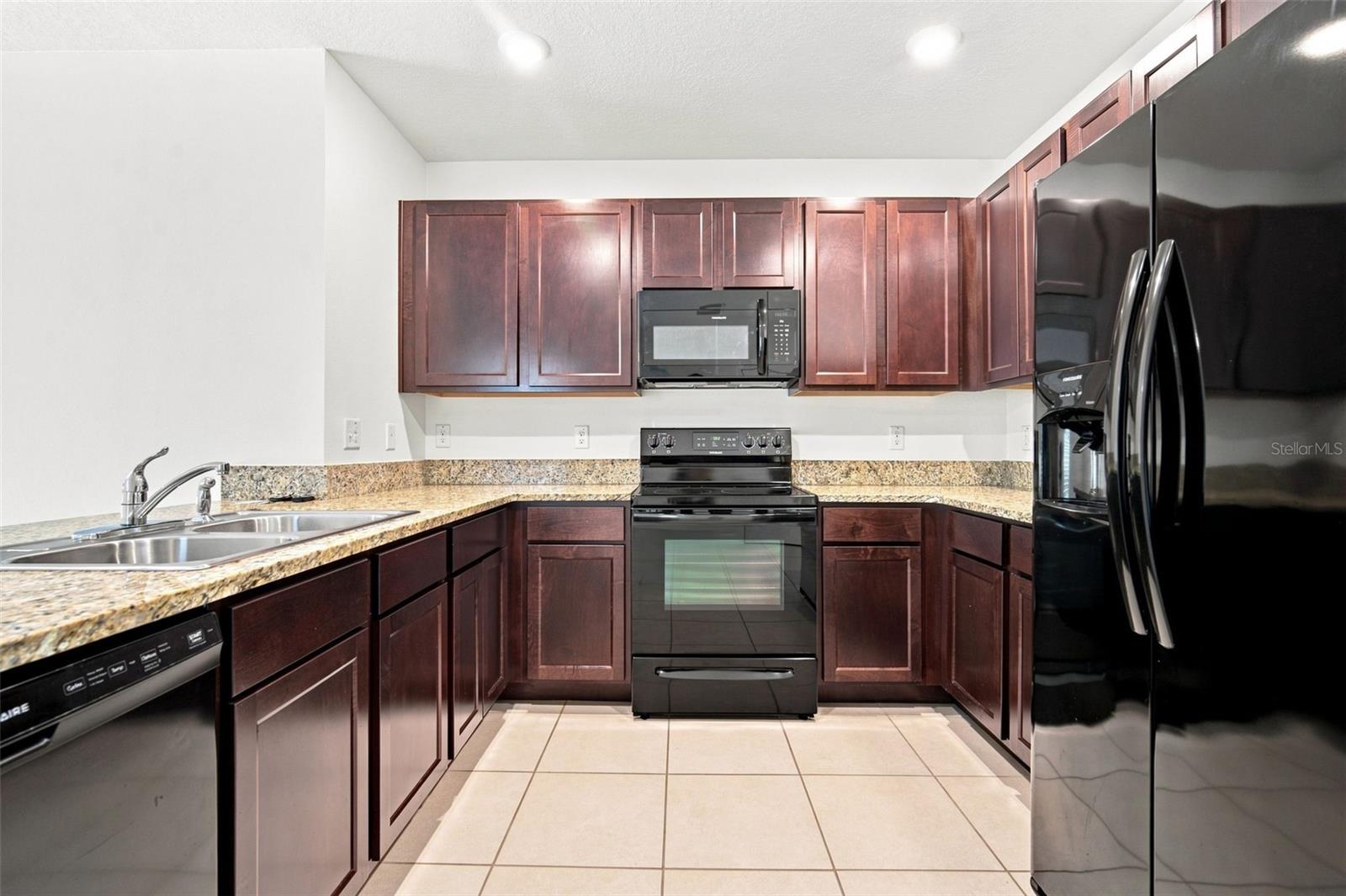 10920 Carlton Fields Dr Property Photo 13